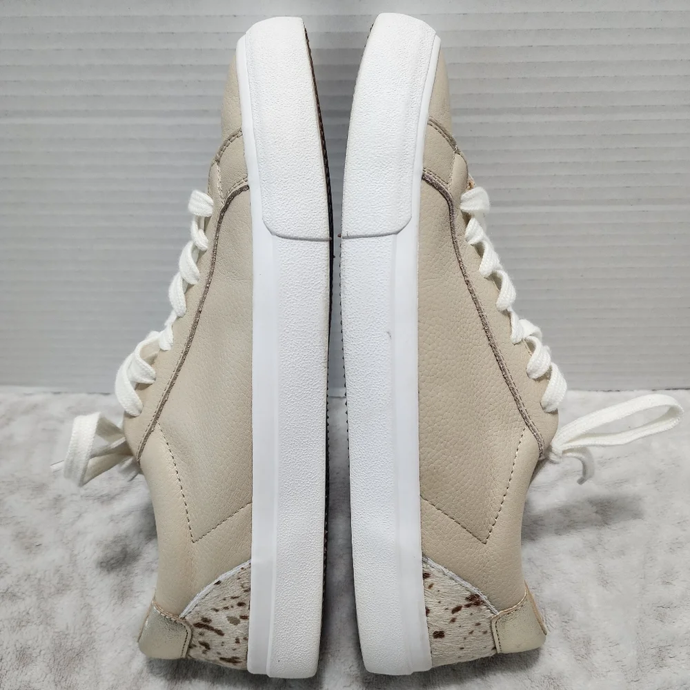 Lucky Brand Divahna Sneaker Women's Sz 8.5 Beige Pebbled Leather
